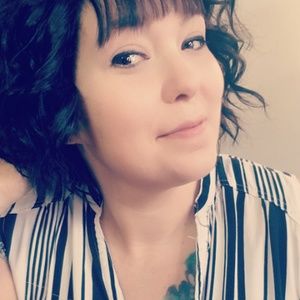Meet your Posher, Marissa